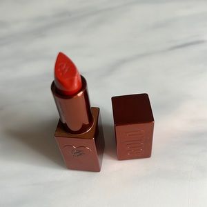 Too Faced Em-power cream lipstick Chocolate Lava